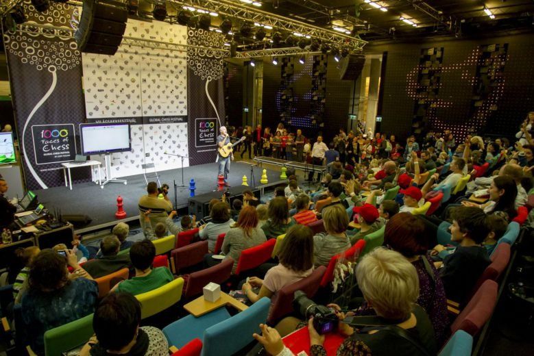 guitaronstage cmscrop guitaronstage cmscrop